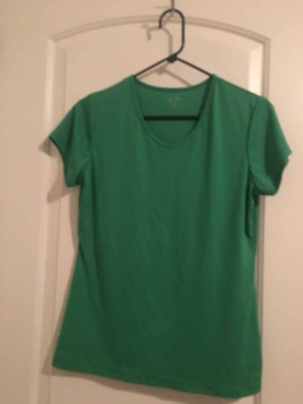 Champion Women's Green Short Sleeve Shirt V Neck Top Size Medium